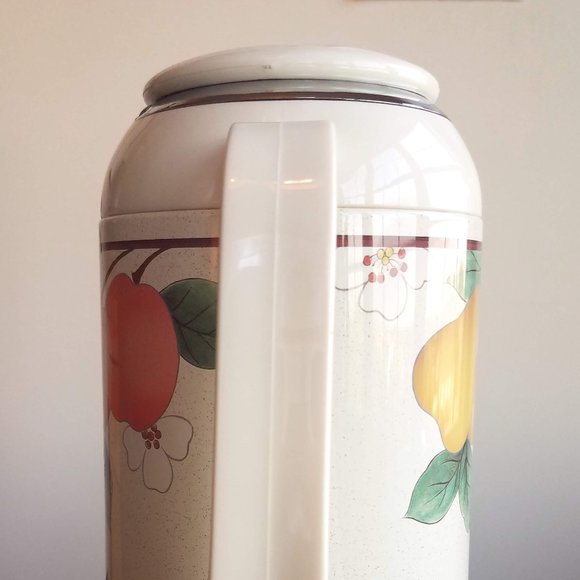 Mikasa "Fruit Panorama" Thermos with Lid - Picture 4 of 7